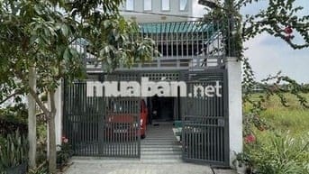 NHÀ ĐẸP 1T1L, FULL NỘI THẤT, CÓ SÂN ĐẬU OTO - VIEW HỒ MÁT MẺ, AN NINH