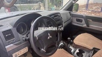Mitsubishi Pajero 2007 V6 3.0 chở tiền