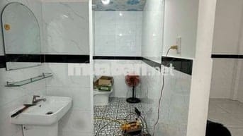 BÁN NHÀ 4,2X22 CẤP4 MỚI ĐẸP ĐƯONG CÂY DA P TÂN BÌNH SỔ RIÊNG HẺM TO