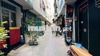 NHÀ GIÁ TỐT - 4 TẦNG VUÔNG VỨC - KHU HOÀNG DIỆU 20 THƯỚC - Q4