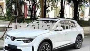 VinFast VF8 Plus Trắng 57000 km