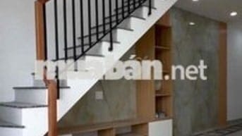 Nhà mê lửng Điện Ngọc giáp Hoà Quý