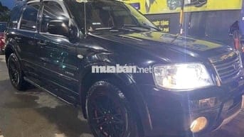 Ford Escape 2004 2.3L XLS - 99 km