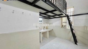 PHÒNG TRỌ CÓ GÁC CỬA SỔ THOÁNG SẠCH NGAY LÊ VĂN QUỚI