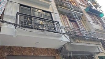 Bán Nhà Phân Lô Ngõ Hoàng Quốc Việt Ô Tô Vào Nhà Có Thang Máy 18 tỷ 