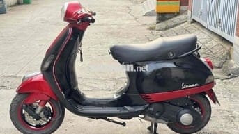 Piaggio Vespa LX 125 Fi Đỏ Đen