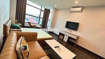 Cho thuê căn hộ đẹp mặt phố Phan Kế Bính đầy đủ nội thất, dịch vụ