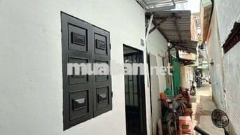 BÁN NHÀ 28,5M2 CÓ GÁC MỚI ĐẸP KẾ BÊN BẾN XE QUẬN 8 ĐƯONG TẠ QUANG BỬU