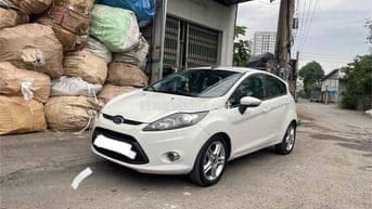 Ford Fiesta 2011 Tự động Trắng