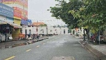 BÁN NHÀ MẶT TIỀN,CĂN HỘ DỊCH VỤ KHAI THÁC NGAY,GIÁ *** THỊ TRƯỜNG