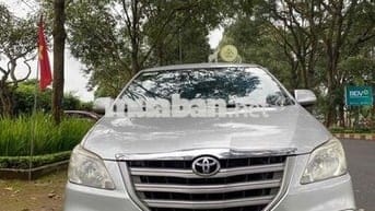 Toyota Innova 2016 2.0E - 110000 km