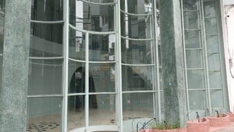 Cho thuê mặt bằng 60m2 tầng trệt + lửng , thích hợp kinh doanh mặt hàn