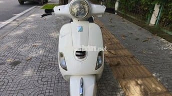 Piaggio Vespa FI 2011 Trắng