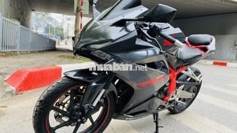 HONDA CBR 250  date 202O