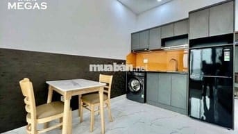 CĂN HỘ STUDIO BAN CÔNG TÁCH BẾP FULL NỘI THẤT NGAY EOTWN CỘNG HOÀ‼️