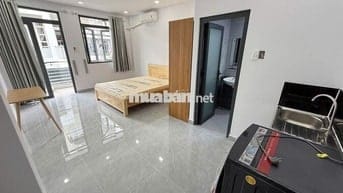 CĂN HỘ DỊCH VỤ GẦN LANDMARK 81 STUDIO BAN CÔNG THOÁNG UNG VĂN KHIÊM