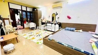 NHÀ ĐẸP - THOÁNG SÁNG - NGÕ THÔNG TỨ TUNG - Ô TÔ 30M - 2PN - WC KHÉP K