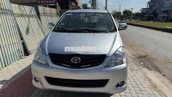 Toyota Innova 2011 G - 105 km