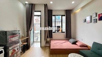 CHDV CAO CẤP FULL NỘI THẤT CÓ BAN CÔNG THUẬN TIỆN DI CHUYỂN QUA Q.11