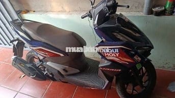 cần tiền bán gấp Vario 160 odo 12000km đời 2023