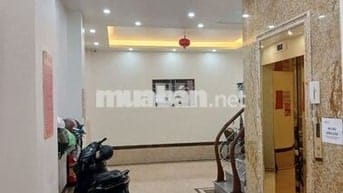 Tôi chủ nhà cho thuê căn hộ khép kín, có 2 ngủ, có gác xép, thang máy.