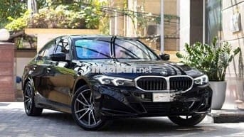 E cần bán BMW 320i Sport Line 2023
