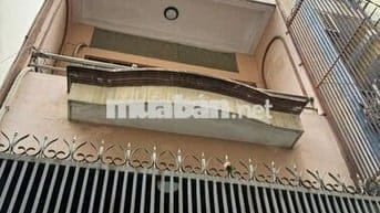 Nhà Nguyên Căn 3PN  Lý Thái Tổ Có Máy Lạnh