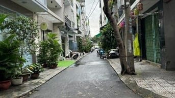 Bán đất dt 52,6m,đường gần 4m, có lề 2m đường nhánh Nguyễn Văn Linh, 