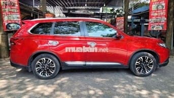 Mitsubishi Outlander Đỏ 5 chỗ