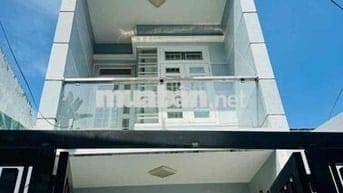 Phan huy ích vô 1 trục vô 20 m  Nhà ngang 3 m dài 17 m . Đúc 1 trệt