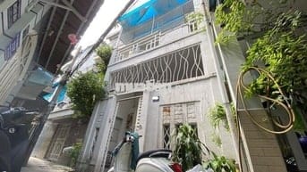 Cho thuê nhà đẹp 55m2, Trần Xuân Soạn, Quận 7, ngay ĐH Tôn Đức Thắng