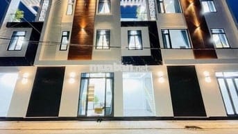 Nhà mặt tiền 3 lầu vừa ở vừa kinh doanh cách võ văn kiệt 100m cần thơ