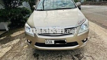 Toyota Innova 2012 2.0E - 012010 km