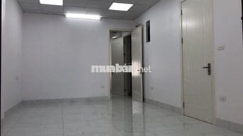 Cho thuê làm văn phòng kinh doanh mặt phố Dịch Vọng Hậu