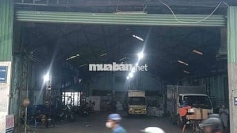 Kho 100m-300M -600M 
Giá: 135K -150k/mét Bao Vat MT Võ Văn Kiệt . Q6