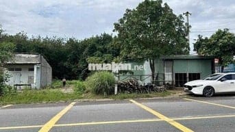 Nhượng 1 lô vuông vứt ngang 5m mt đường huyện Sát bên Ấp Văn Hoá