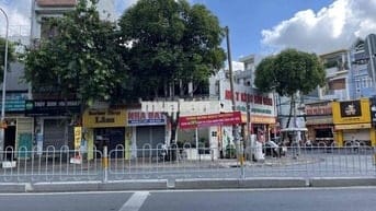 SANG MẶT BẰNG TIỆM NỐI MI - PHUN XĂM TẠI NGÃ 4 NGUYỄN VĂN LƯỢNG GIAO L