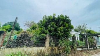 SANG LẠI (17.000M2) ĐẤT TC SHR CÓ SẴN NHÀ VƯỜN SÁT CHỢ GIÁ 8 TỶ 8