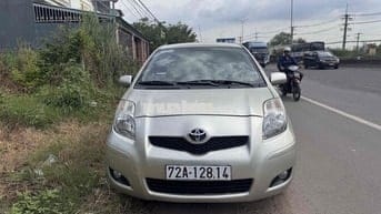 Toyota Yaris 2009 Vàng cát