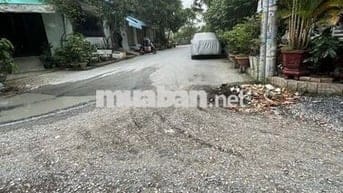 Nhà phố trệt 2 lầu ST. Gần UB xã Phước Kiển. Shr. Hỗ trợ bank. Góc 2MT