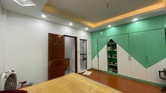 BÁN NHÀ TRUNG KÍNH YÊN HOÀ ,6 TẦNG HIỆN ĐẠI , TẶNG FUF NỘI THẤT 