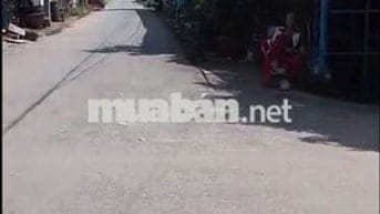 Dãy trọ ngộp rẻ bất ngờ 8 phòng+1kiot cho thuê kín 10tr/tháng, đã sổ.