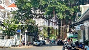 nhà 4 x 19m xây 4 tầng gần Lê Văn Thịnh - bán 10.5 tỷ