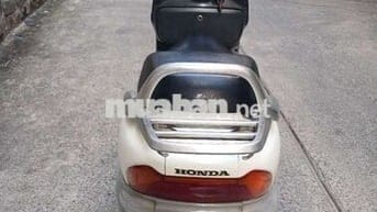 Cần tiền bán gấp xe hon da hiệu SPACY 125