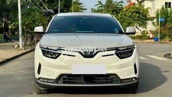 Vinfast VF8 2024 Lux Plus Trắng - 17.000km