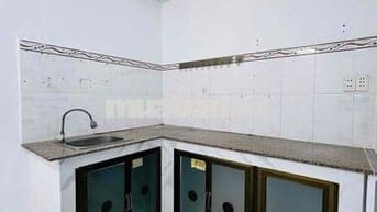 Nhà Sạch Sẻ DT 90 1Trệt 1Lửng 2Pn 2Wc Hẻm Ôtô Ngã Tư Ga Giáp Gò Vấp