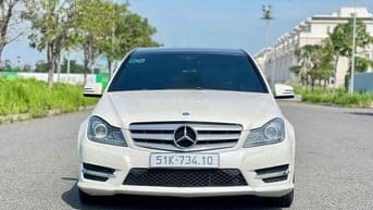 Mercedes-Benz C300 AMG model 2012