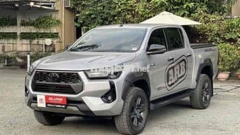 Toyota Hilux 2024 2.4L 4x2 AT - 25700 km - XE HIẾM