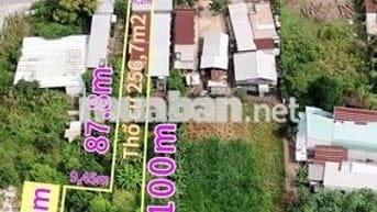 Bán nhà mặt tiền đường Nhuận Đức, Củ Chi, DT 827,9m2, Thổ cư 256,7m2