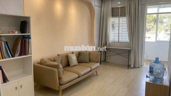 Cần bán căn hộ chung cư 109 Nguyễn Biểu, 2PN, nhà mới, ở ngay